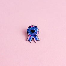 Load image into Gallery viewer, Omnisexual / Omni Award Badge — enamel pin