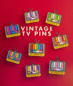 Vintage TV (aromantic) — enamel pin