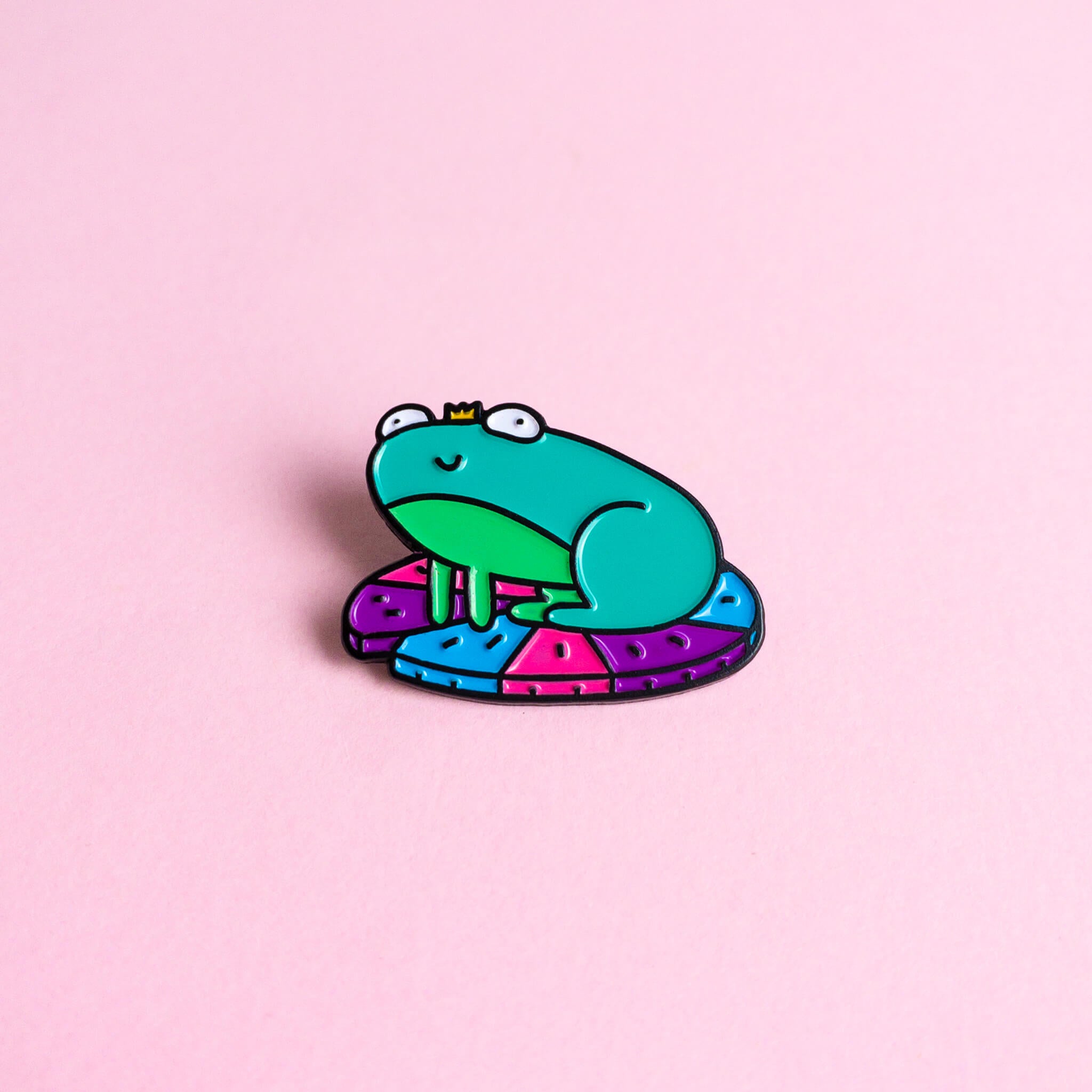 Frog bisexual pride enamel pin – Heckin' Unicorn