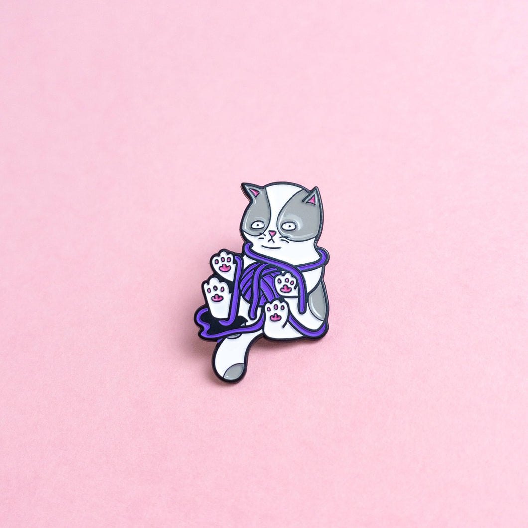 Kitten (asexual / demisexual) — enamel pin